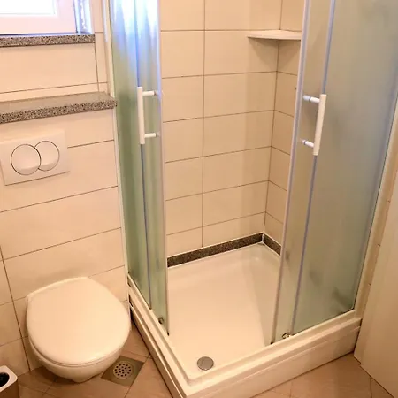 Apartamento Nikolla 5 *